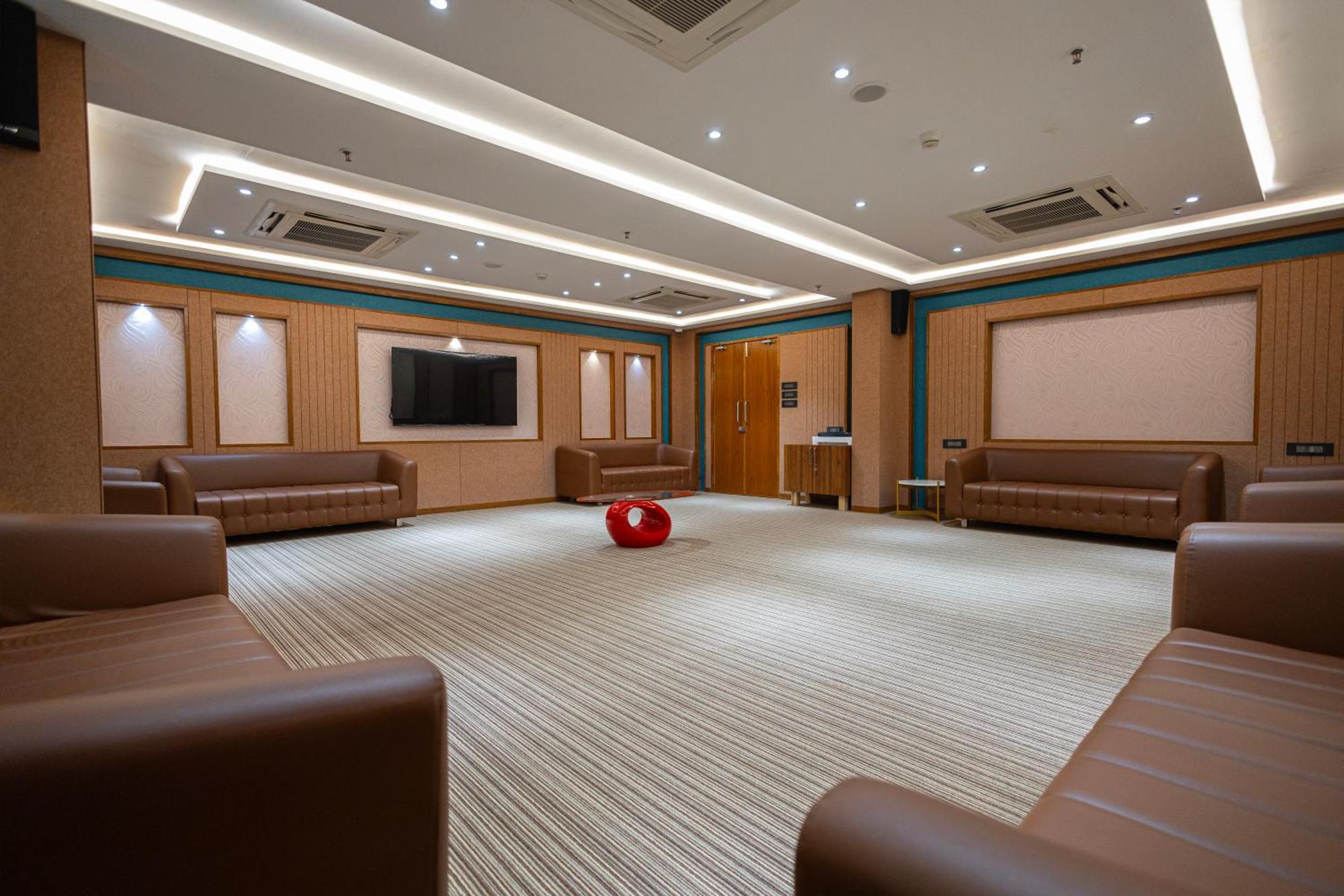 Ramada Encore By Wyndham Viramgam المظهر الخارجي الصورة