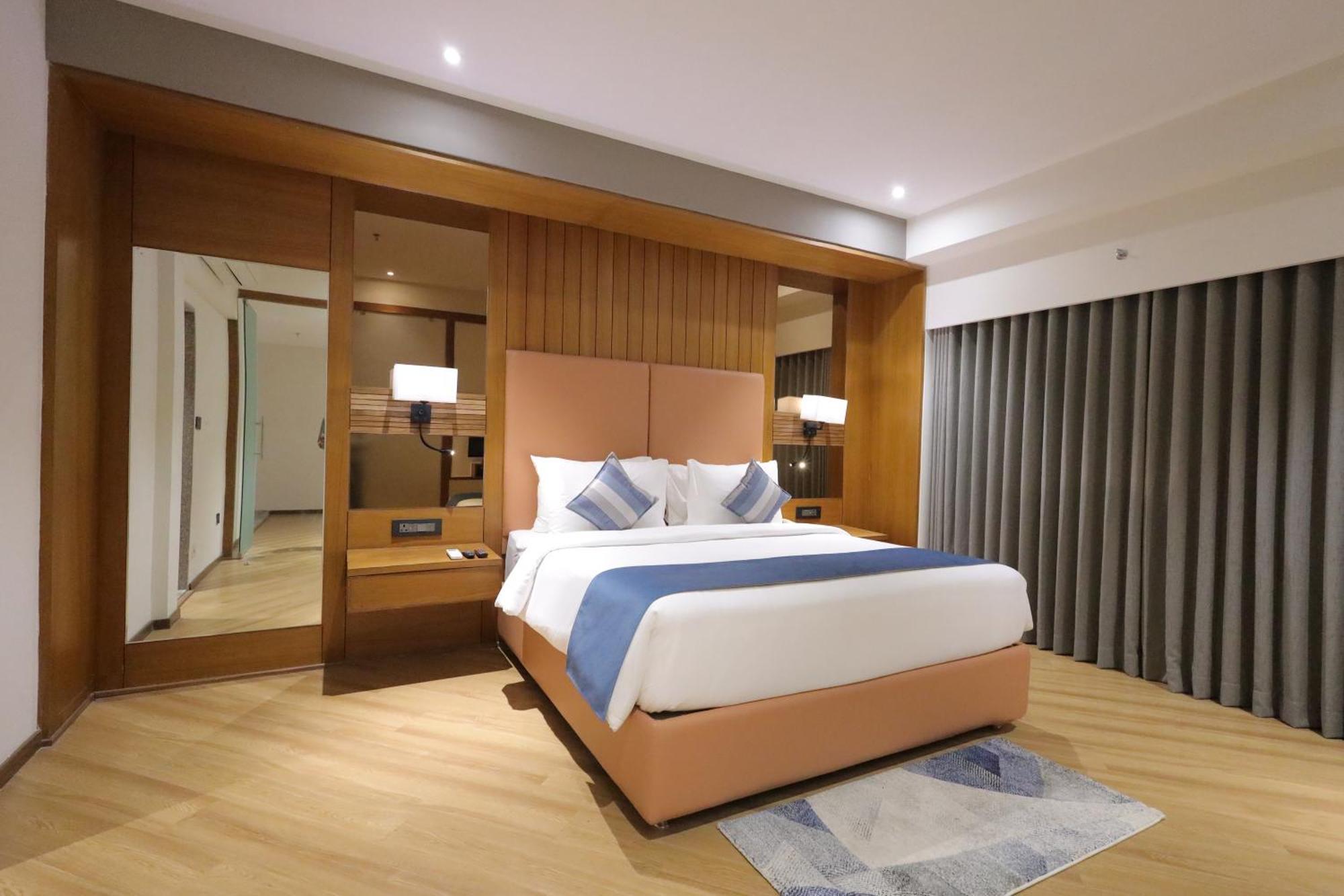 Ramada Encore By Wyndham Viramgam المظهر الخارجي الصورة